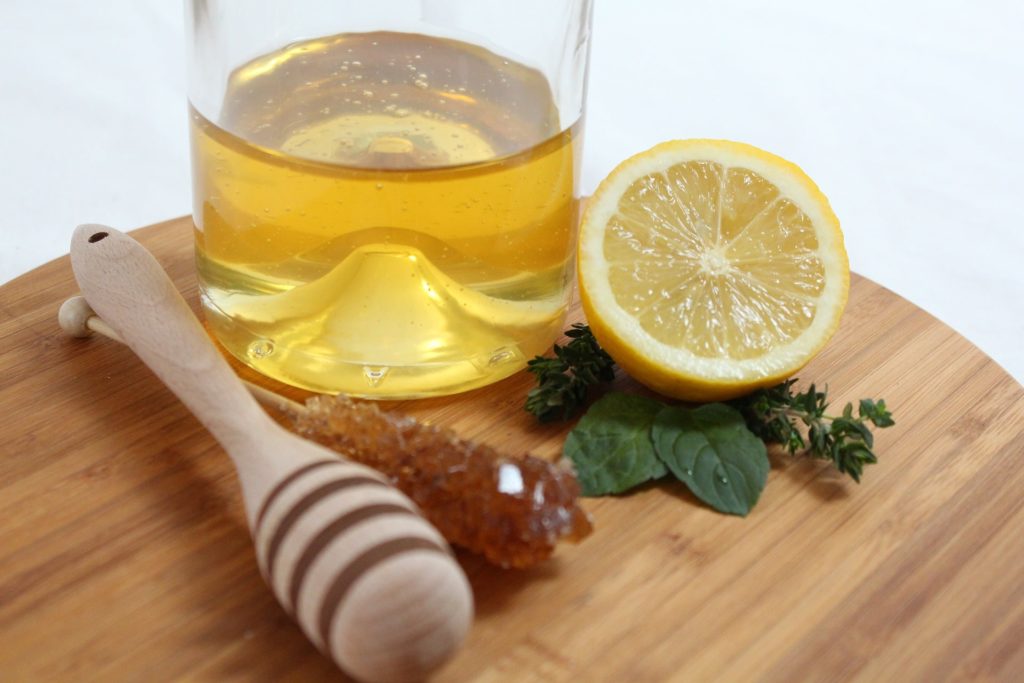 Benefícios do mel com limão-min